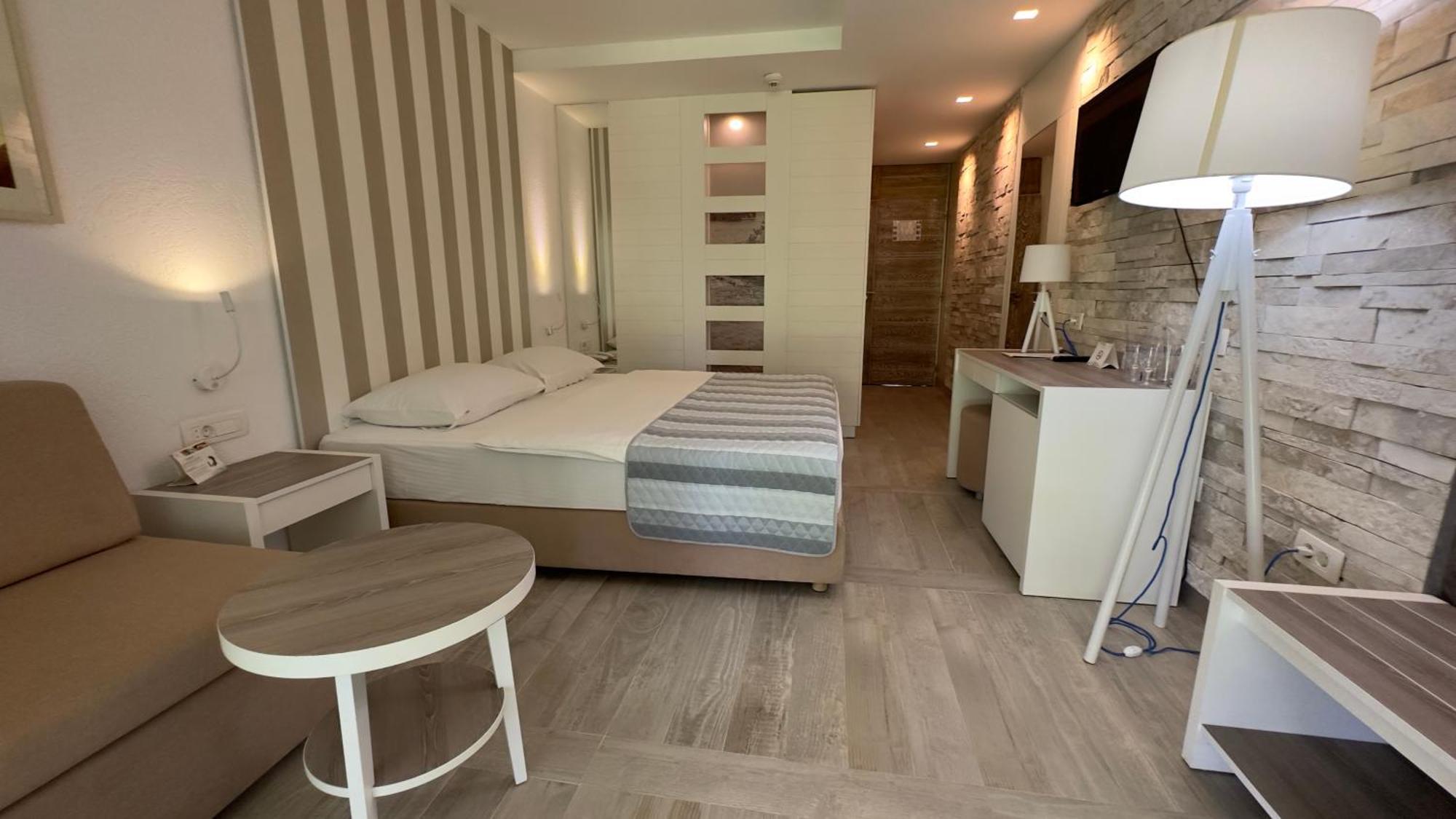 Hotel Aleksandar Budva Luaran gambar