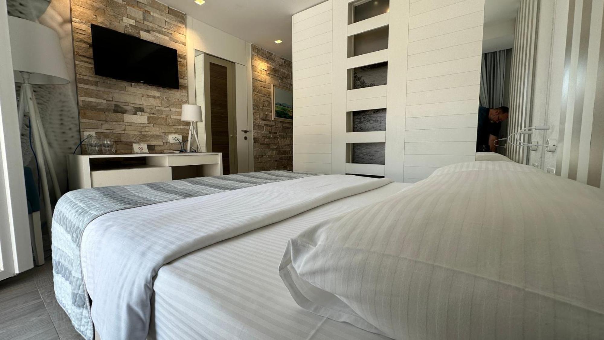 Hotel Aleksandar Budva Luaran gambar